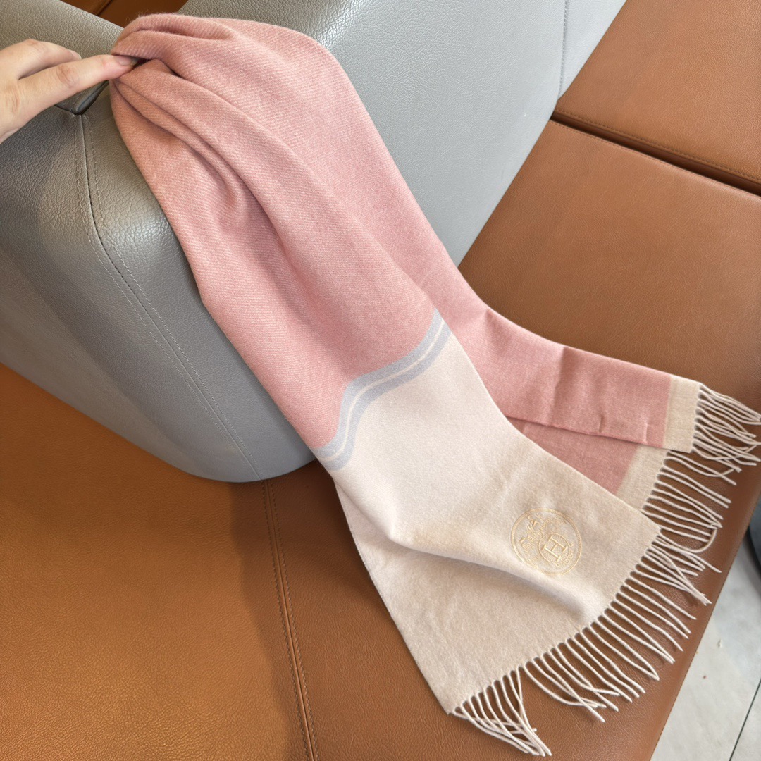 Hermes Designer Silk Scarf For Women Luxurious Scarf High End Classic Solid Pattern Designer Shawl Scarves New Gift Easy To Match Soft Touch Color-Blocking Fringed Edges With Box