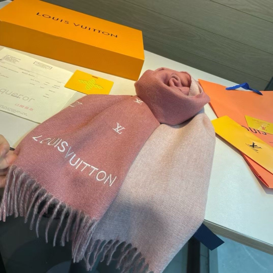 LV Designer Scarf Cashmere Scarf Women's Long Shawl Soft And Comfortable Luxury Double Sided Tassel Scarf Letter Tassel Shawl Unisex Scarf With Box