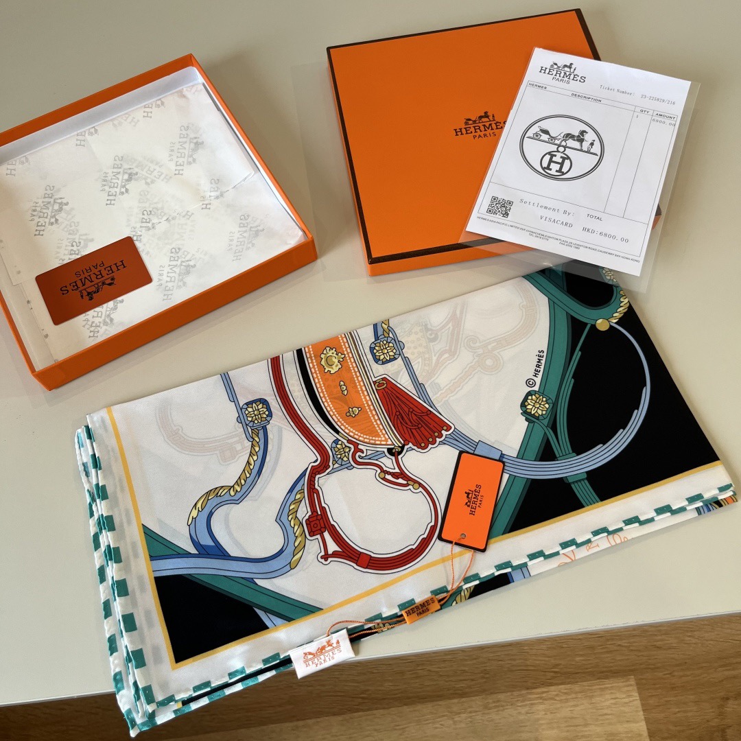 Hermes Designer Silk Scarf For Women Luxurious Scarf High End Classic Print Pattern Designer Shawl Scarves New Gift Easy To Match Soft Touch Fringed Edges With Box