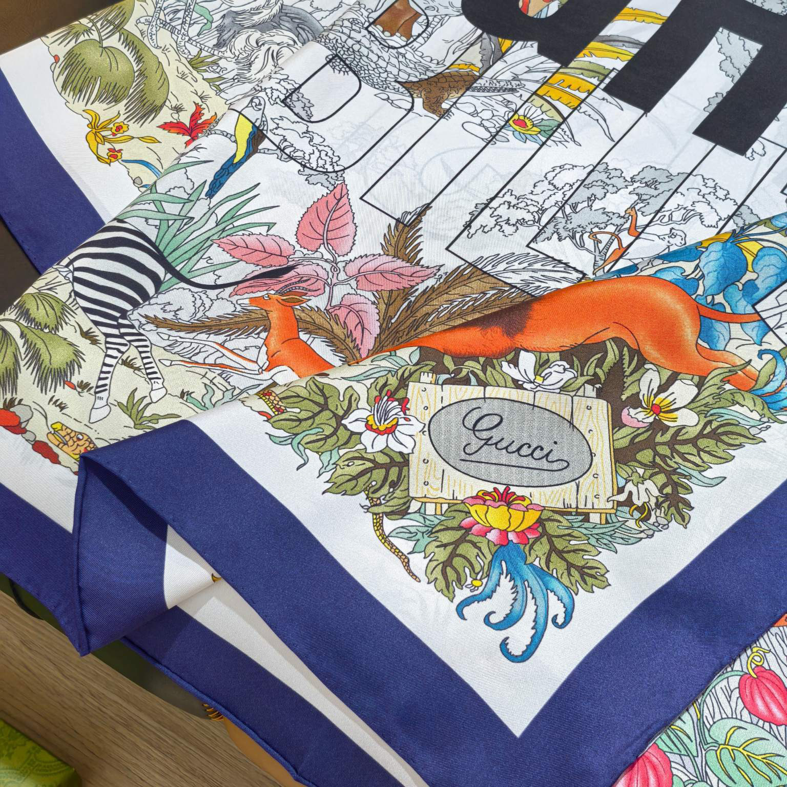 Gucci Designer Silk Scarf For Women Luxurious Scarf High End Classic Print Pattern Designer Shawl Scarves New Gift Easy To Match Soft Touch Fringed Edges With Box