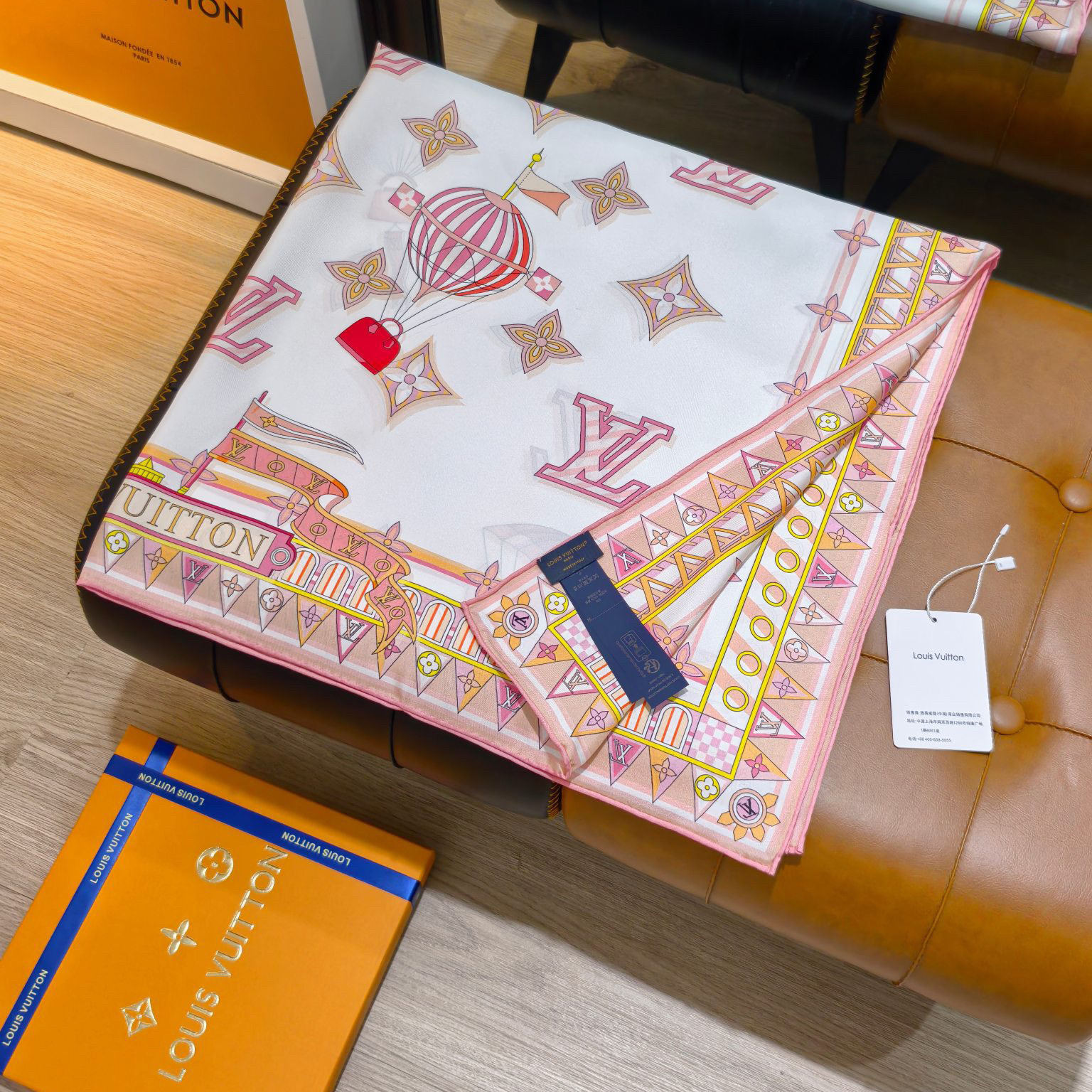 LV Designer Silk Scarf For Women Luxurious Scarf High End Classic Print Pattern Designer Shawl Scarves New Gift Easy To Match Soft Touch Fringed Edges With Box