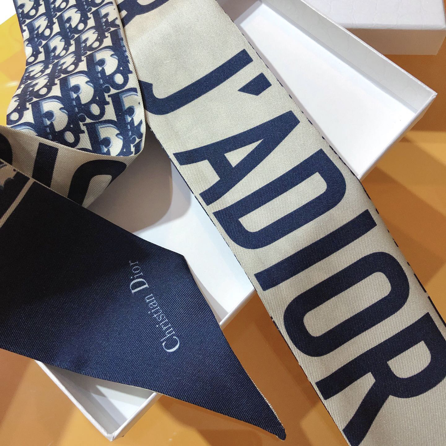 Dior Womens Fashion Silk Scarf Designer Scarves Colorful Printed Bag Scarfs Hair Thin Scarves Neck Tie Womens Scarves Luxury Headband Long Handle Bag Accessories With Box