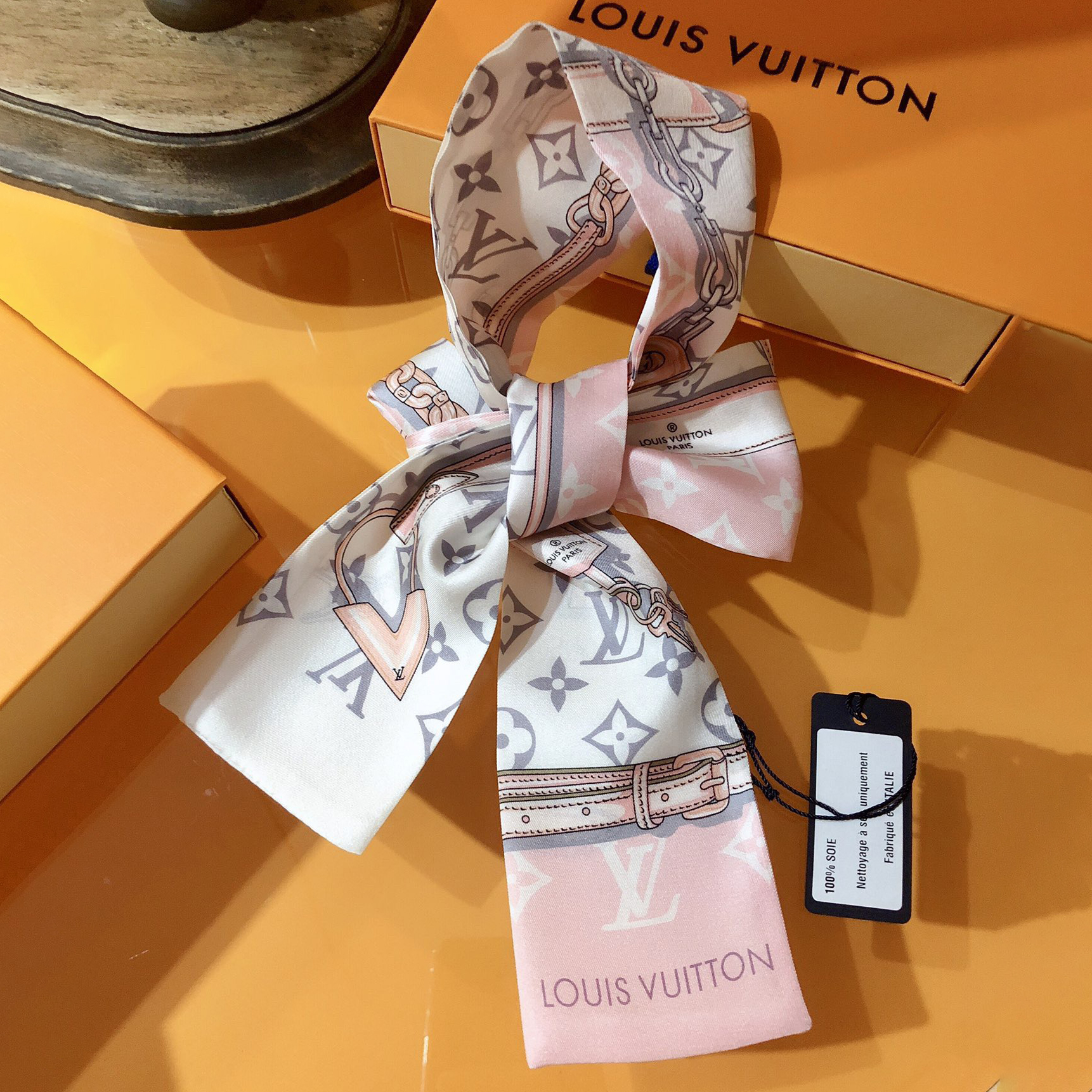 LV Womens Fashion Silk Scarf Designer Scarves Letter Printed Bag Scarfs Hair Thin Scarves Neck Tie Womens Scarves Luxury Headband Long Handle Bag Accessories With Box
