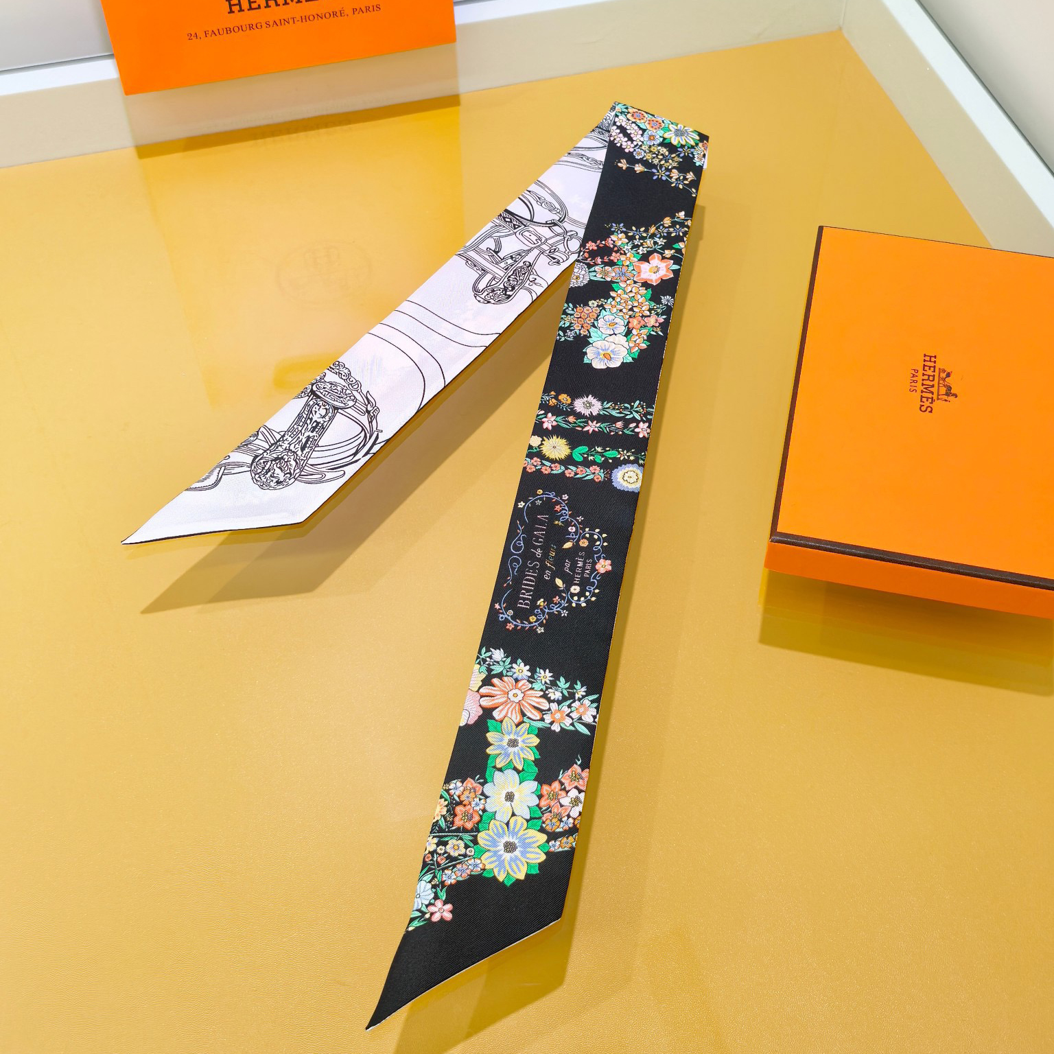 Hermes Womens Fashion Silk Scarf Designer Scarves Printed Bag Scarfs Hair Thin Scarves Neck Tie Womens Scarves Luxury Headband Long Handle Bag Accessories With Box