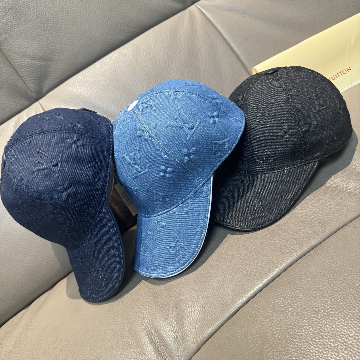 LV Luxury Designer Emboss Fashion Baseball Cap Men And Women Sports Street Caps Forward Caps Sun Prevent Baseball Cap Outdoor Hat For Men Casquette Adjustable To Fit Hats With Box