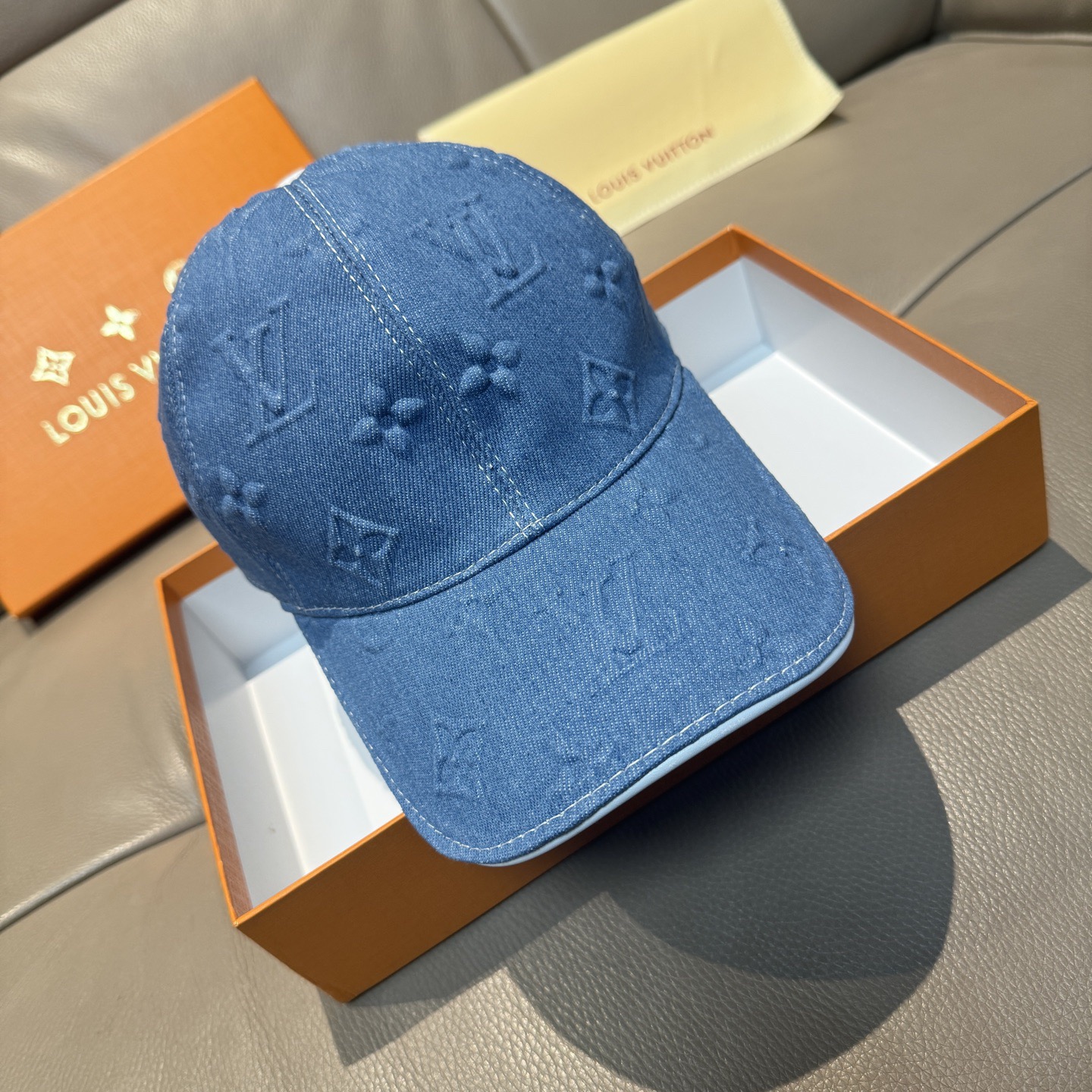 LV Luxury Designer Emboss Fashion Baseball Cap Men And Women Sports Street Caps Forward Caps Sun Prevent Baseball Cap Outdoor Hat For Men Casquette Adjustable To Fit Hats With Box