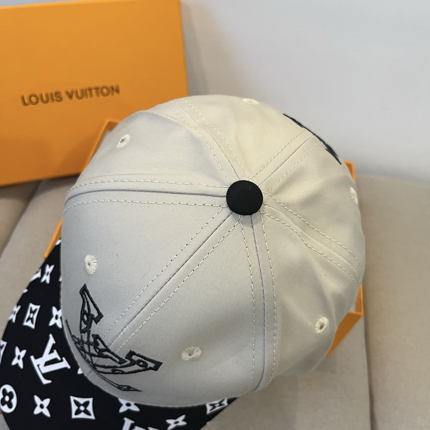 LV Luxury Designer Hats Fashion Baseball Cap Men And Women Sports Street Caps Forward Caps Sun Prevent Baseball Cap Outdoor Hat For Men Casquette Adjustable To Fit Hats With Box