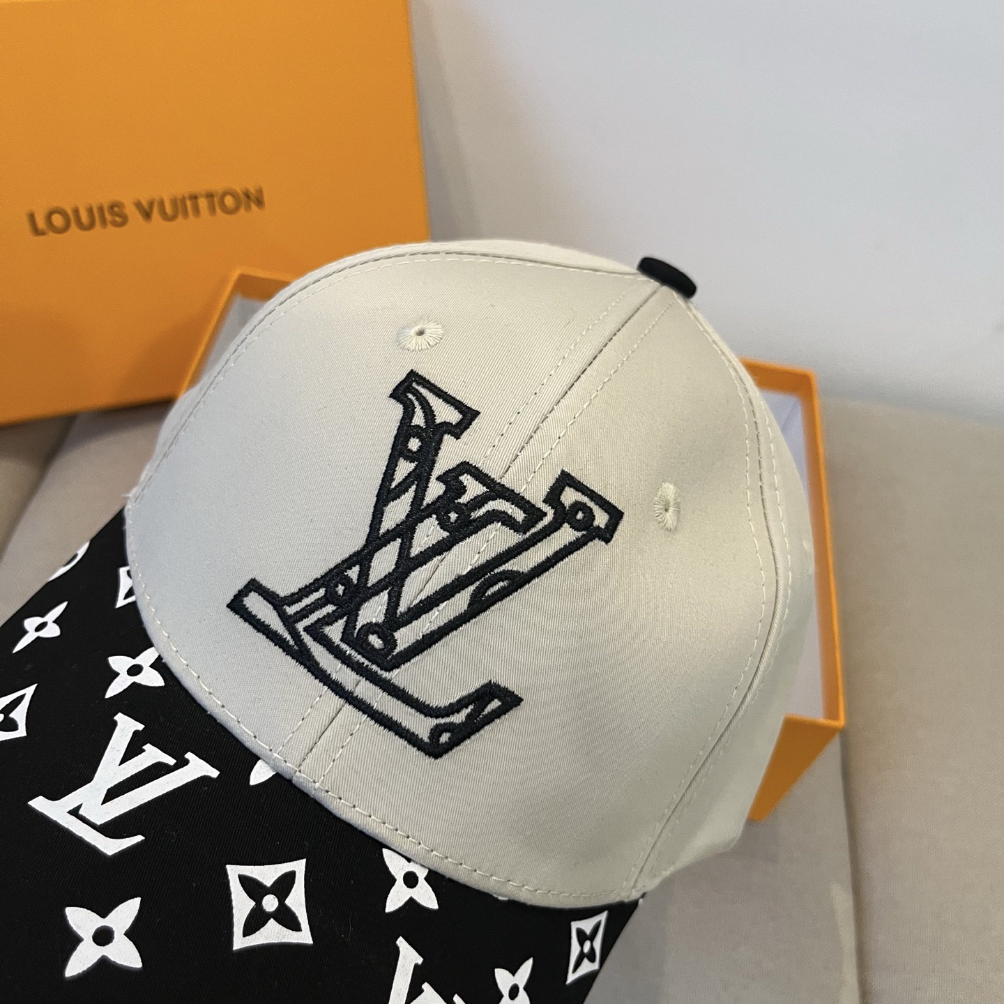 LV Luxury Designer Hats Fashion Baseball Cap Men And Women Sports Street Caps Forward Caps Sun Prevent Baseball Cap Outdoor Hat For Men Casquette Adjustable To Fit Hats With Box