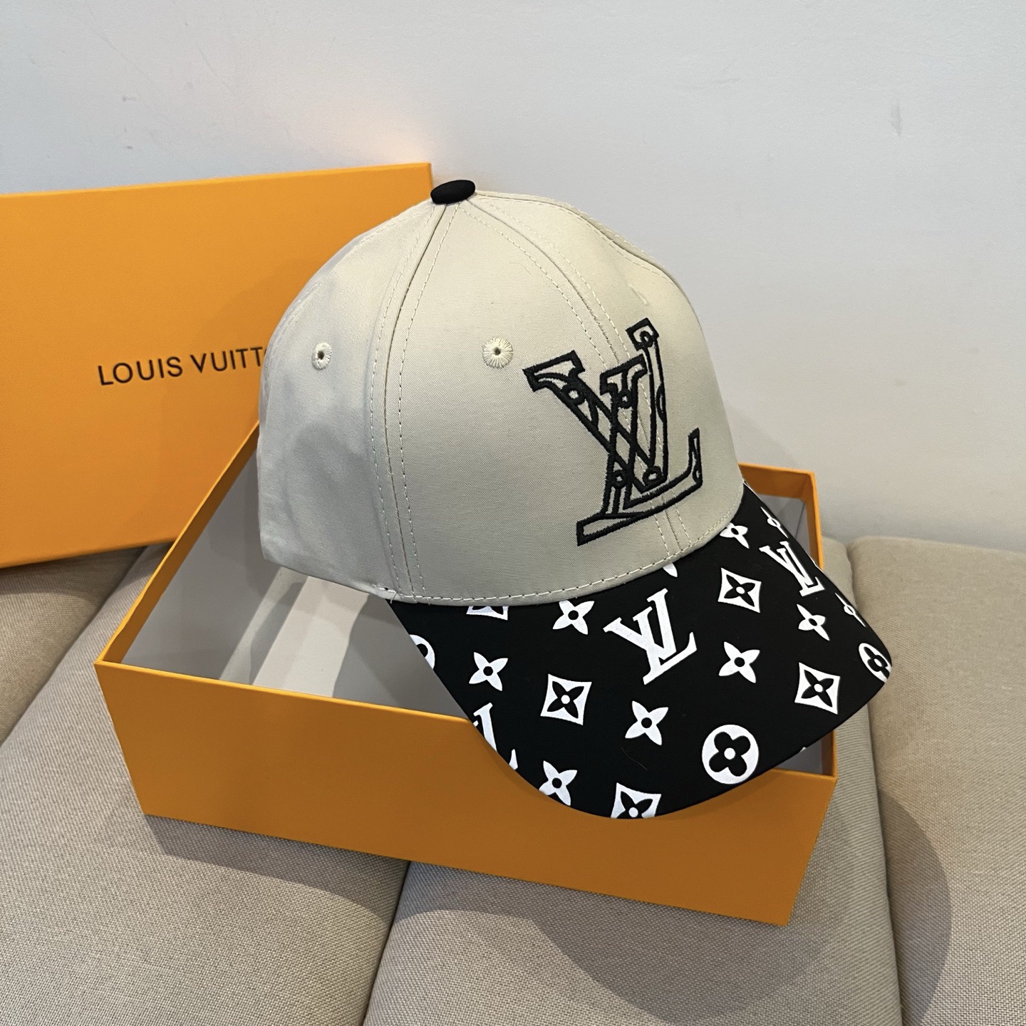 LV Luxury Designer Hats Fashion Baseball Cap Men And Women Sports Street Caps Forward Caps Sun Prevent Baseball Cap Outdoor Hat For Men Casquette Adjustable To Fit Hats With Box