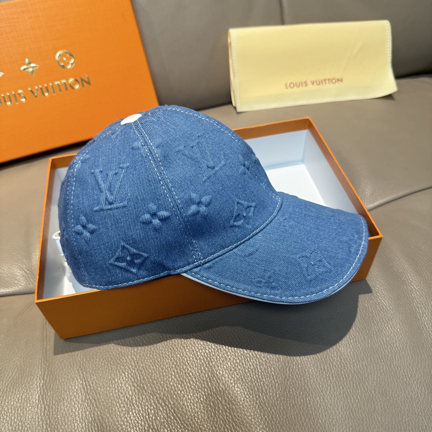 LV Luxury Designer Emboss Fashion Baseball Cap Men And Women Sports Street Caps Forward Caps Sun Prevent Baseball Cap Outdoor Hat For Men Casquette Adjustable To Fit Hats With Box