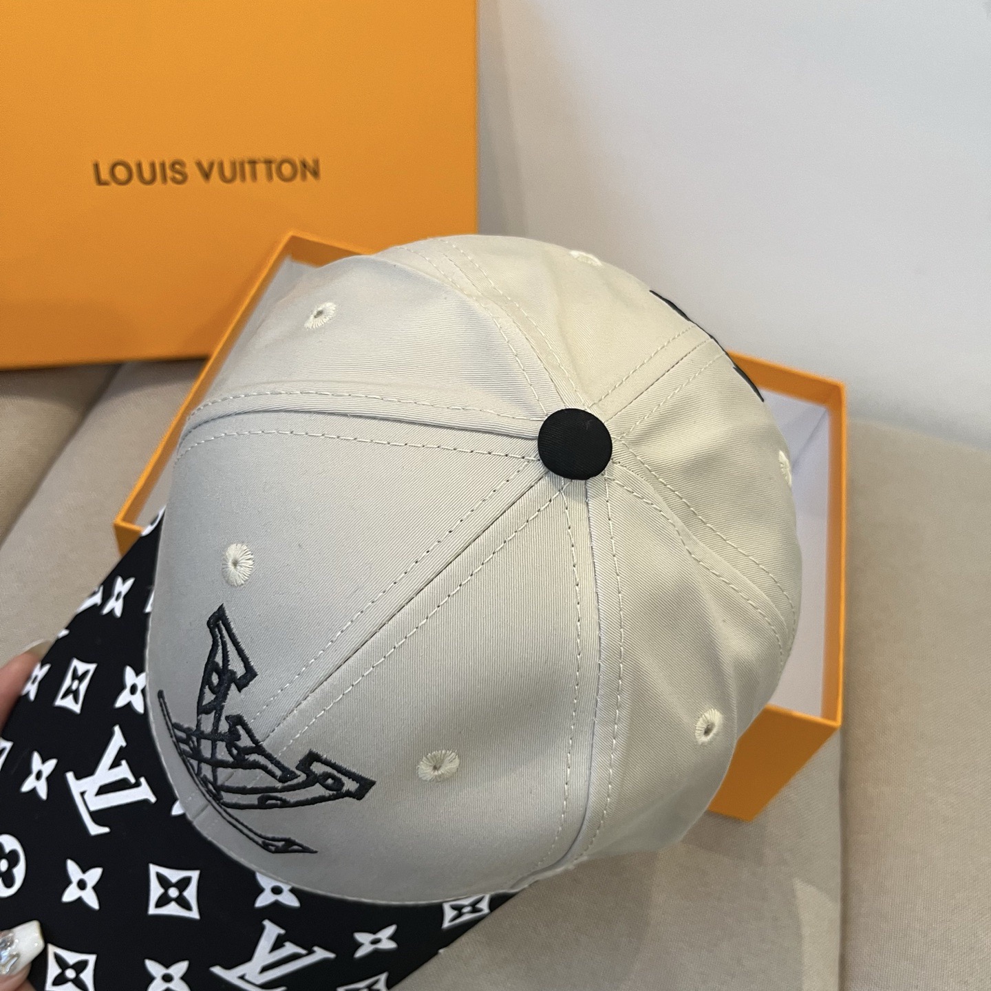 LV Luxury Designer Hats Fashion Baseball Cap Men And Women Sports Street Caps Forward Caps Sun Prevent Baseball Cap Outdoor Hat For Men Casquette Adjustable To Fit Hats With Box