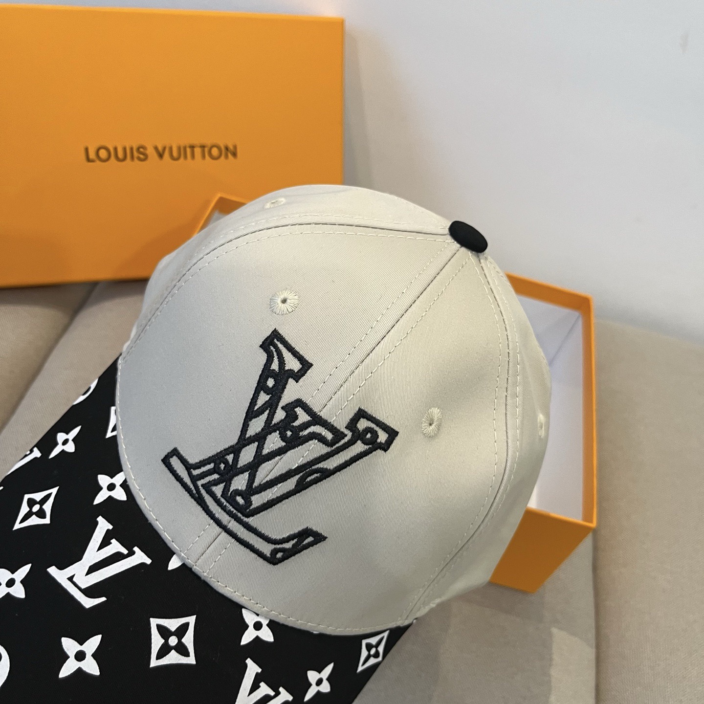 LV Luxury Designer Hats Fashion Baseball Cap Men And Women Sports Street Caps Forward Caps Sun Prevent Baseball Cap Outdoor Hat For Men Casquette Adjustable To Fit Hats With Box
