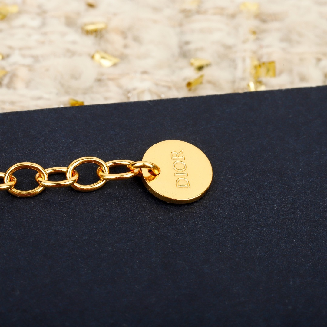 Dior Fashion Pendant Flower Designer Brand Necklace Women Jewelry Accessories Wedding Gift Valentines Day Christmas Birthday Gift