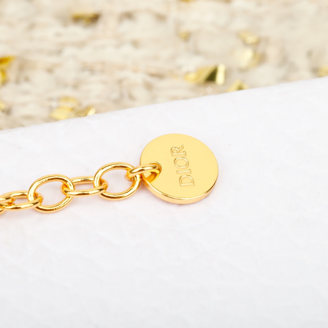 Dior Designer Bracelets High Quality Charm Bracelets Fashionable Luxury Jewelry For Women Classic Luxury Wedding & Party Accessories Valentines Day Christmas Birthday Gift