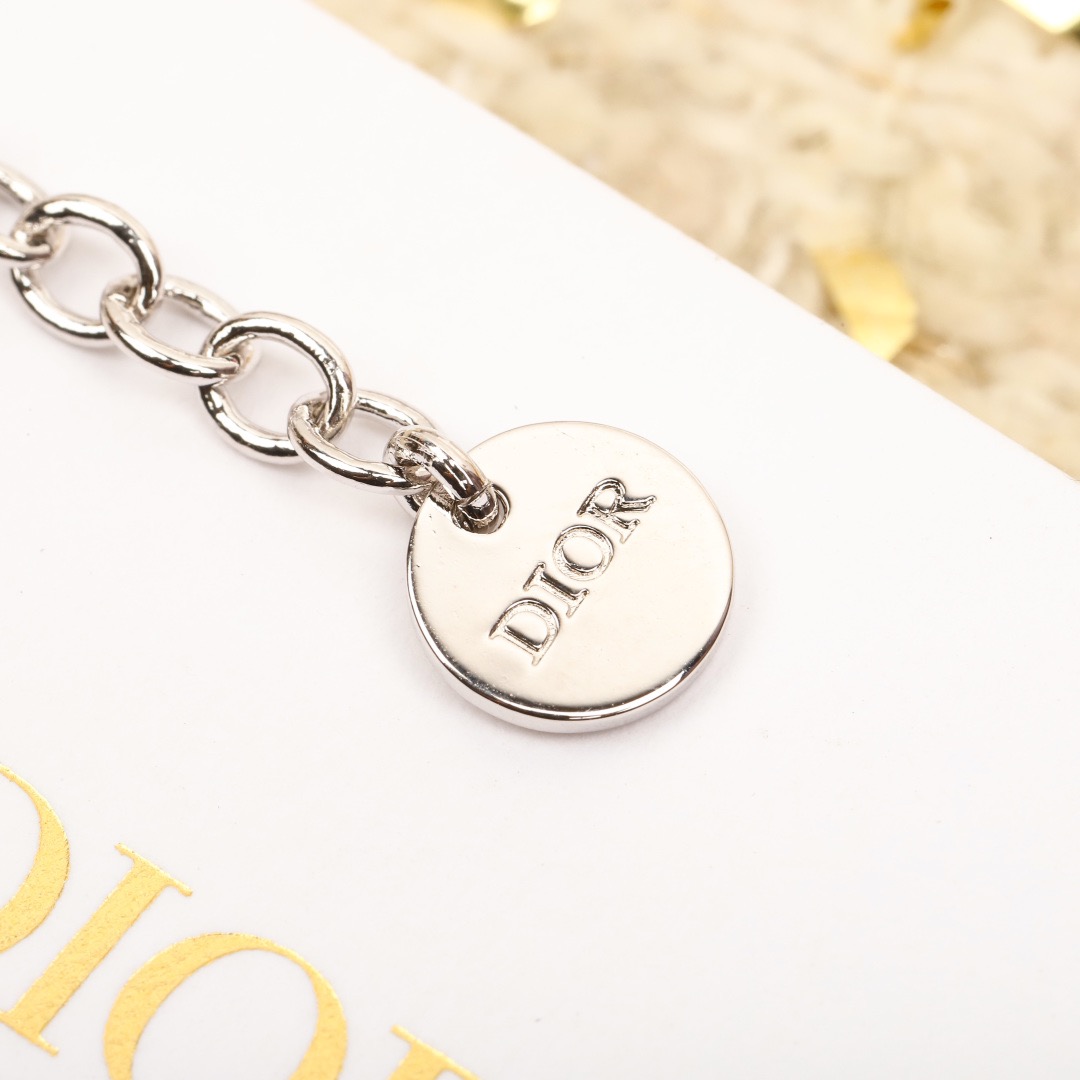 Dior Designer Bracelets High Quality Charm Bracelets Fashionable Luxury Jewelry For Women Classic Luxury Wedding & Party Accessories Valentines Day Christmas Birthday Gift