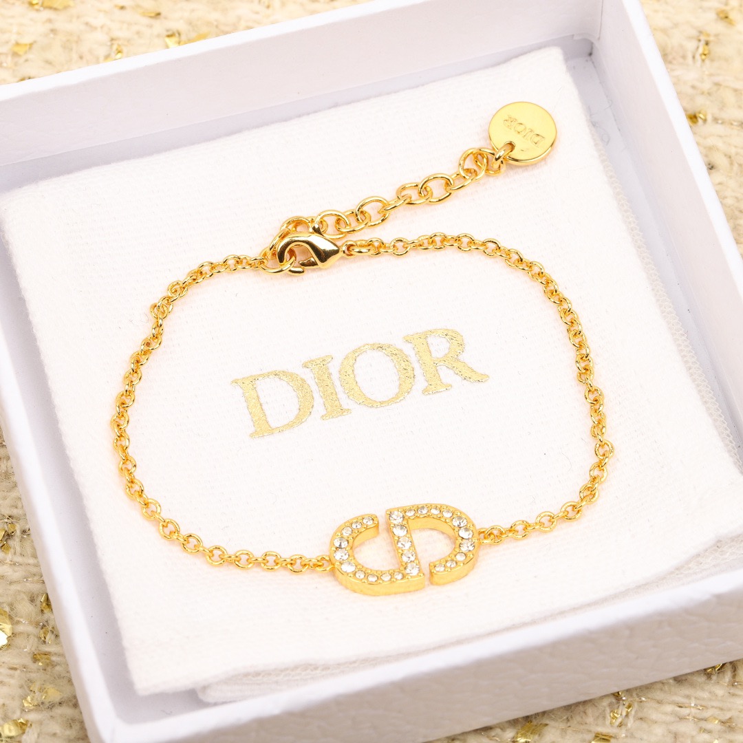 Dior Designer Bracelets High Quality Charm Bracelets Fashionable Luxury Jewelry For Women Classic Luxury Wedding & Party Accessories Valentines Day Christmas Birthday Gift