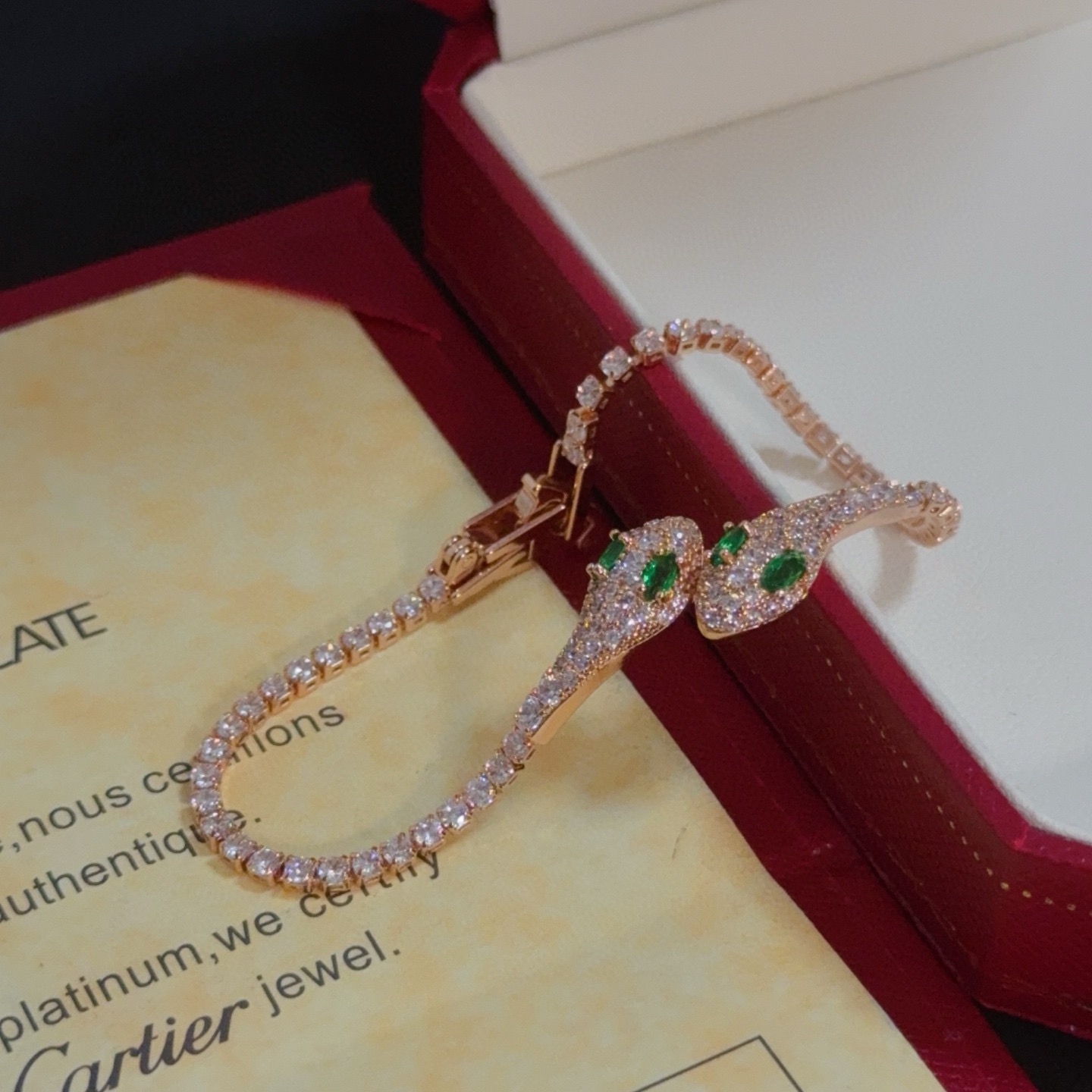 Cartier Designer Diamond Encrusted Chain Bracelet High Quality Chain Bracelet Fashionable Luxury Jewelry For Women's Classic Luxury Wedding Party Accessories Valentines Day Christmas Birthday Gift