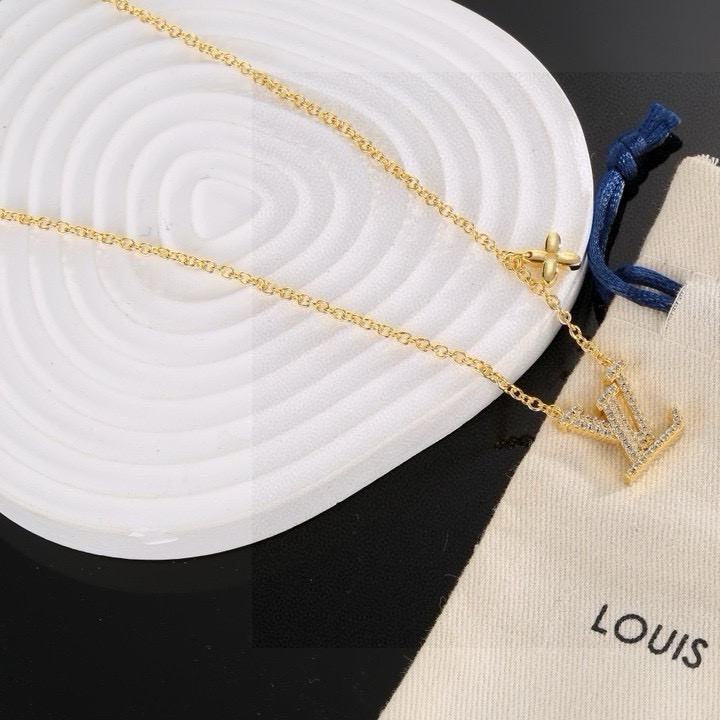 LV Luxury Necklace Elegant Necklaces Designer Necklaces Women Top Quality Letter Pendant Charm Jewellery Designer For Women Gifts For Her Valentines Day Christmas Birthday Gift