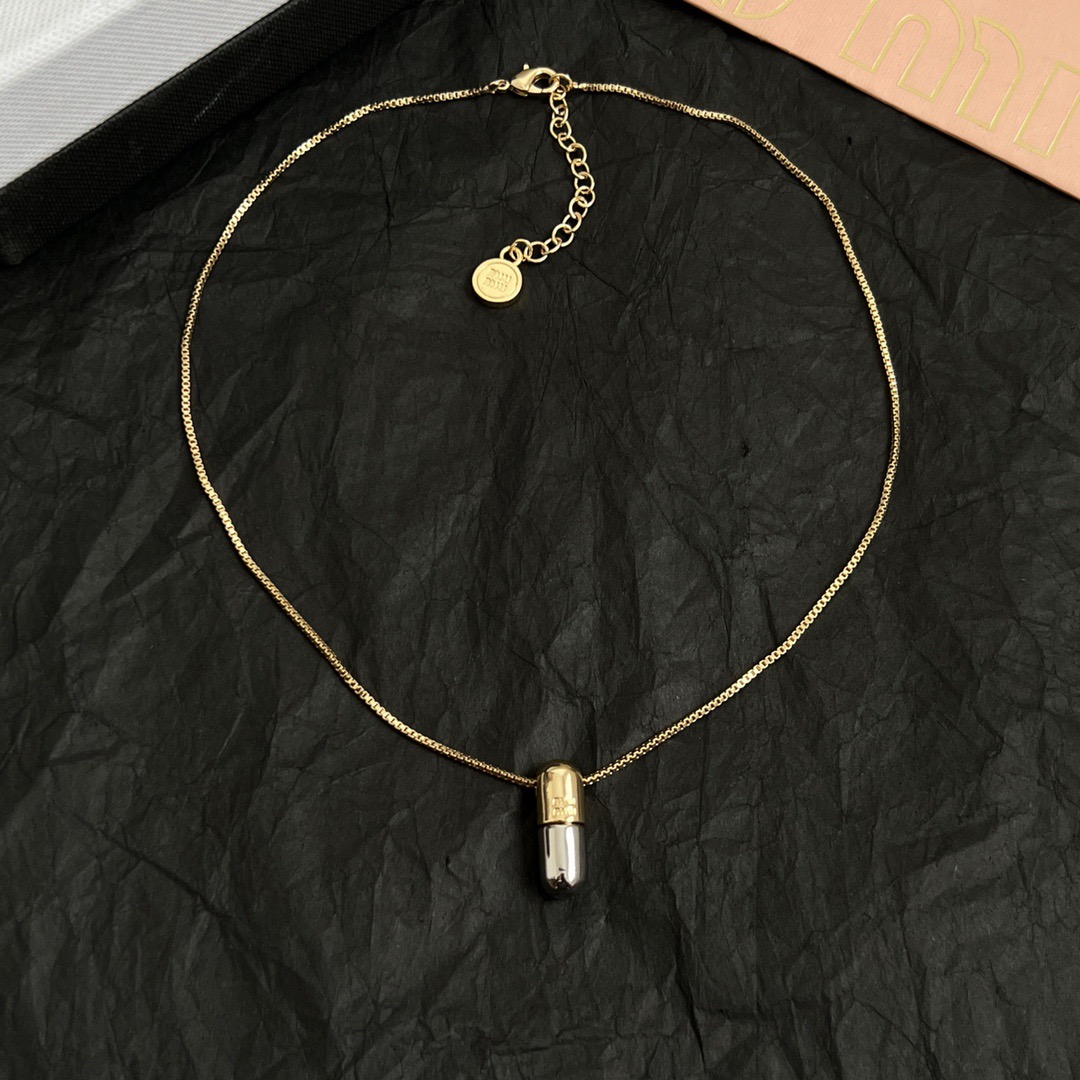 MIU MIU Luxury Necklace Elegant Necklaces Designer Necklaces Women Top Quality Pendant Charm Jewellery Designer For Women Gifts For Her Valentines Day Christmas Birthday Gift