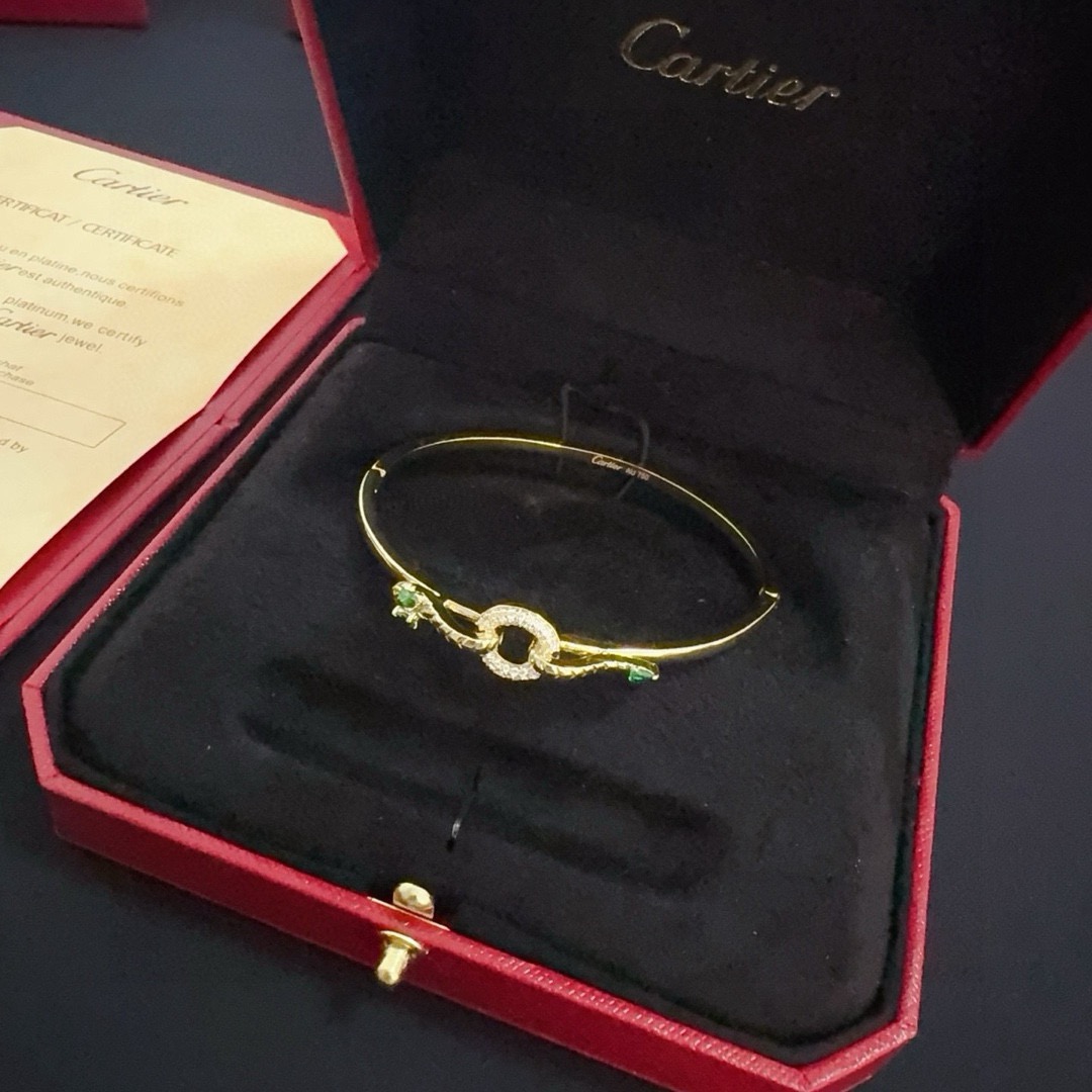 Cartier Designer Diamond Encrusted Chain Bracelet High Quality Chain Bracelet Fashionable Luxury Jewelry For Women's Classic Luxury Wedding Party Accessories Valentines Day Christmas Birthday Gift