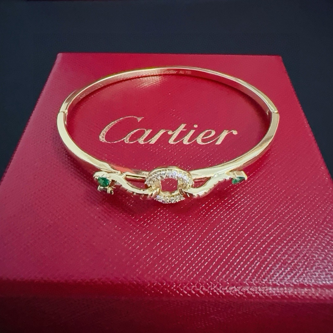 Cartier Designer Diamond Encrusted Chain Bracelet High Quality Chain Bracelet Fashionable Luxury Jewelry For Women's Classic Luxury Wedding Party Accessories Valentines Day Christmas Birthday Gift