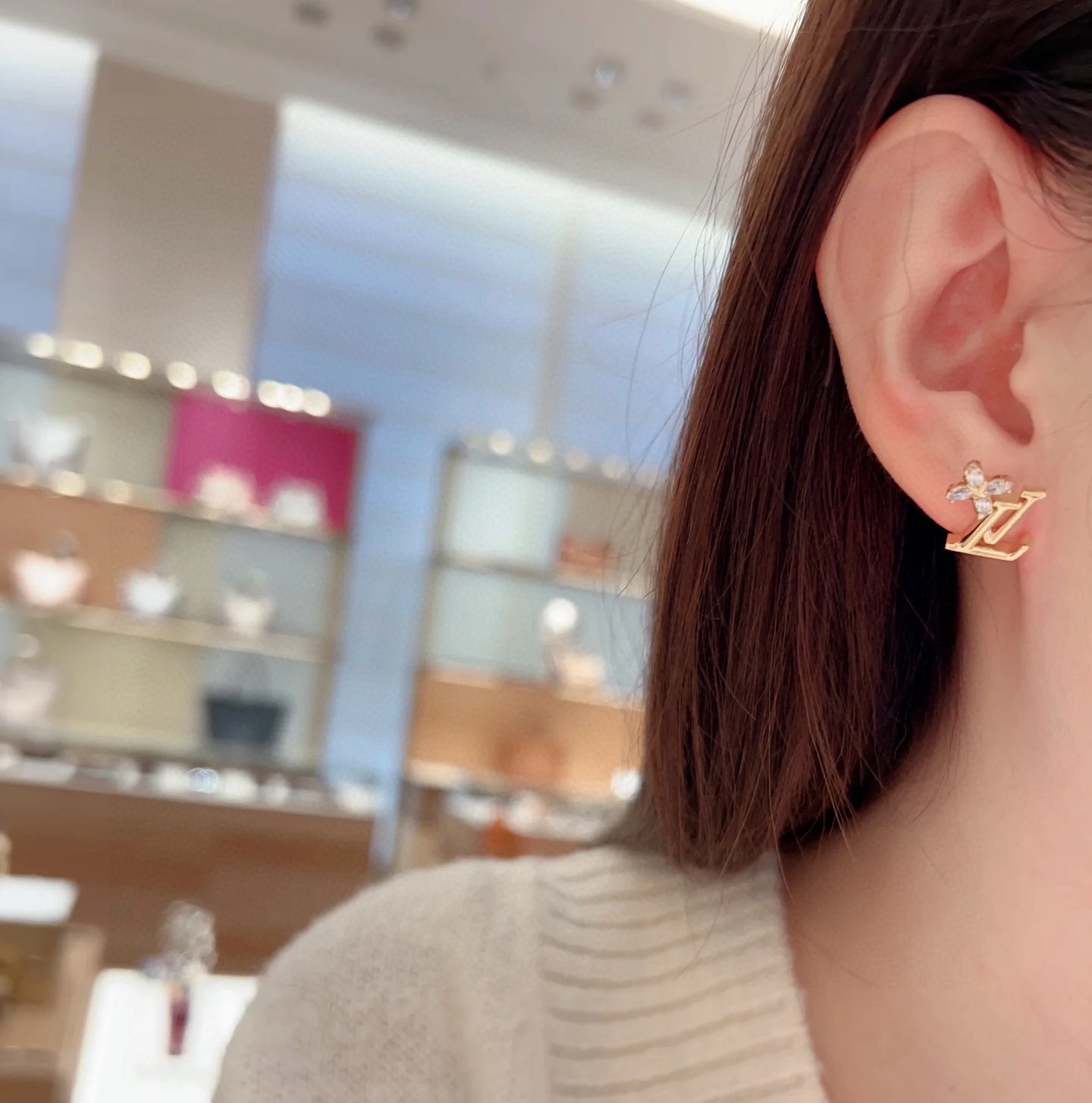 LV Top Quality Earrings Fashion Stud Earrings Woman Designer Personalized Letter Earrings Women Wedding Gifts Jewelry Valentines Day Christmas Birthday Gift