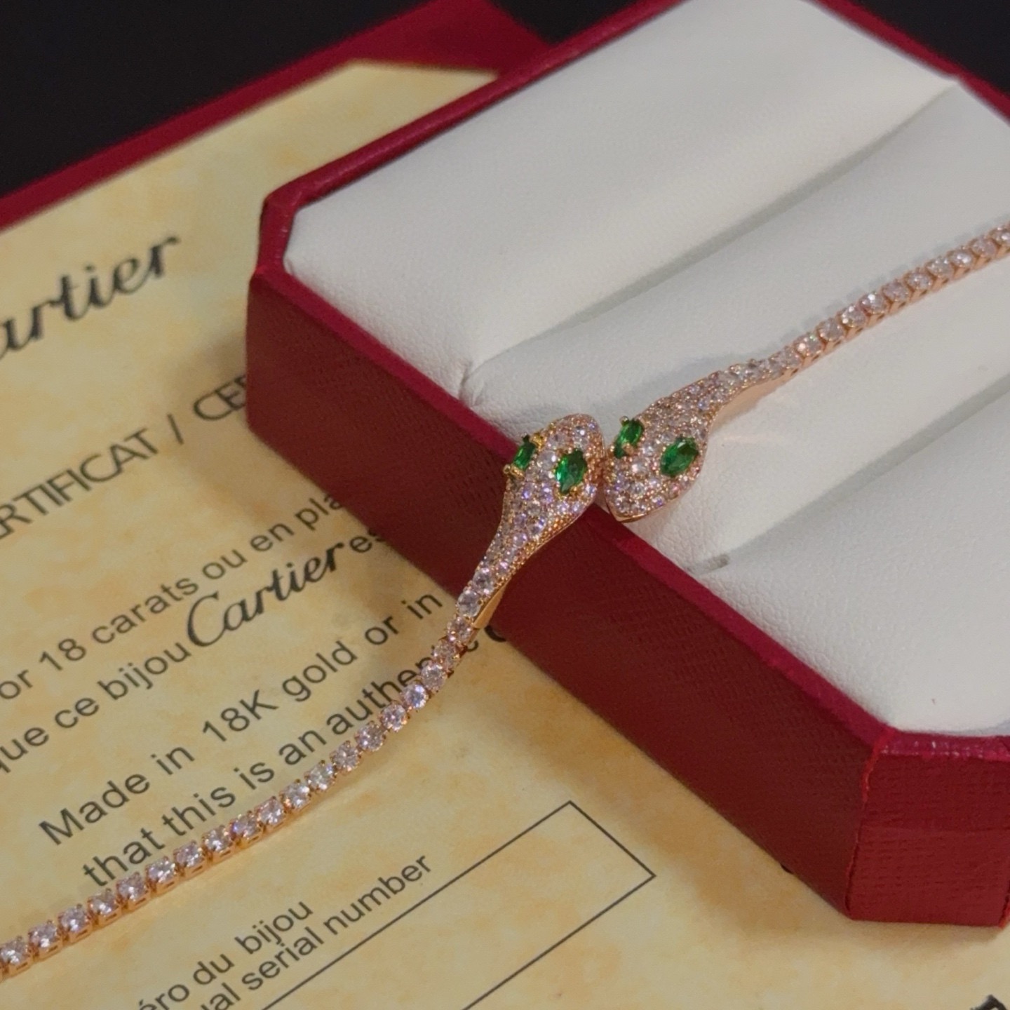 Cartier Designer Diamond Encrusted Chain Bracelet High Quality Chain Bracelet Fashionable Luxury Jewelry For Women's Classic Luxury Wedding Party Accessories Valentines Day Christmas Birthday Gift