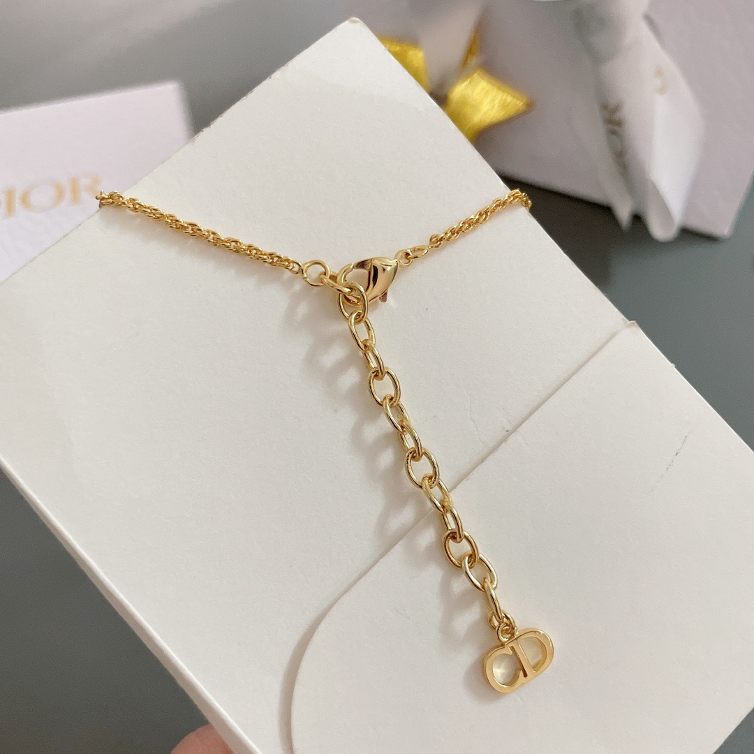 Dior Luxury Necklace D Bow Hanging Love Necklace Designer Necklaces Women Top Quality Pendant Charm Jewellery Designer For Women Gifts For Her Valentines Day Christmas Birthday Gift