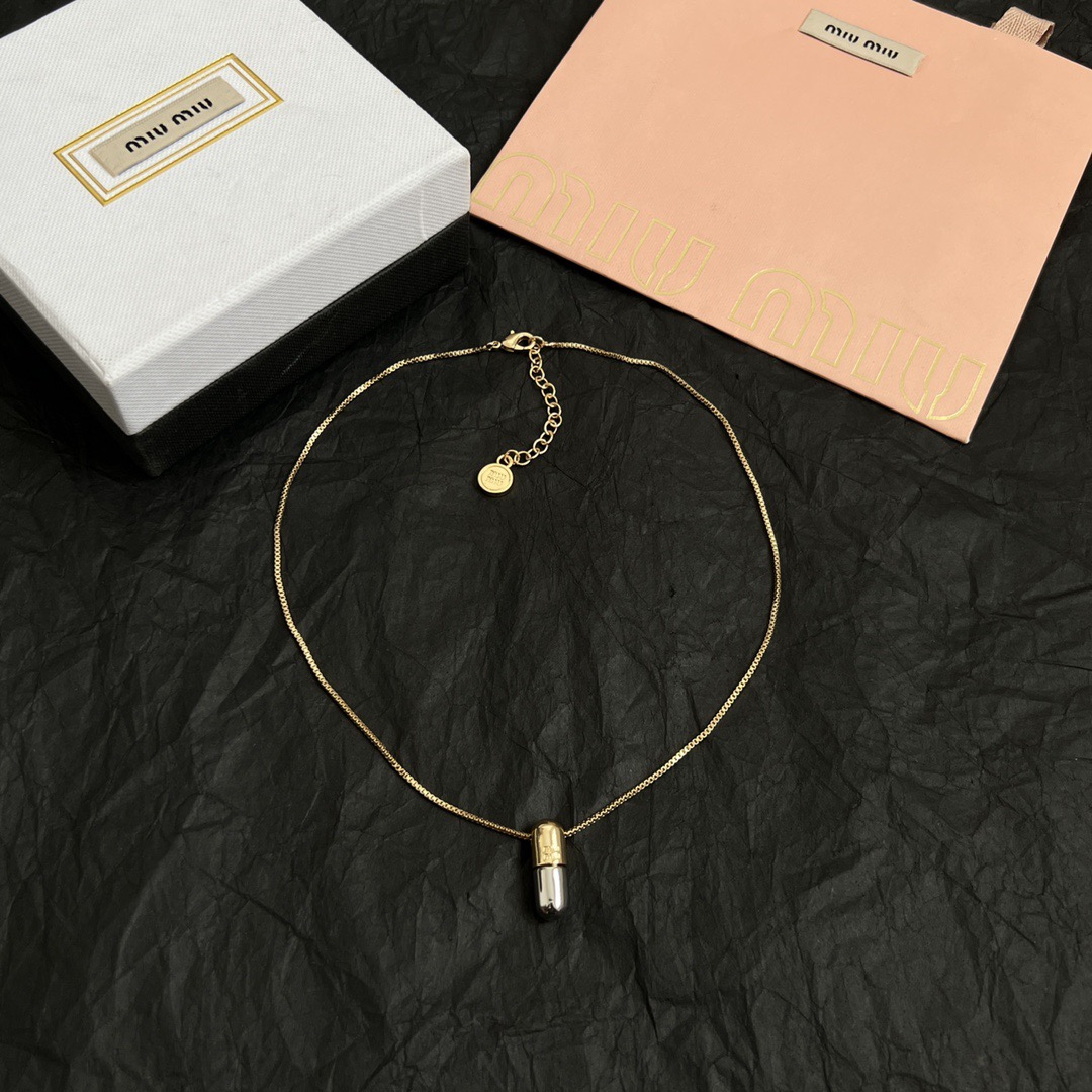 MIU MIU Luxury Necklace Elegant Necklaces Designer Necklaces Women Top Quality Pendant Charm Jewellery Designer For Women Gifts For Her Valentines Day Christmas Birthday Gift