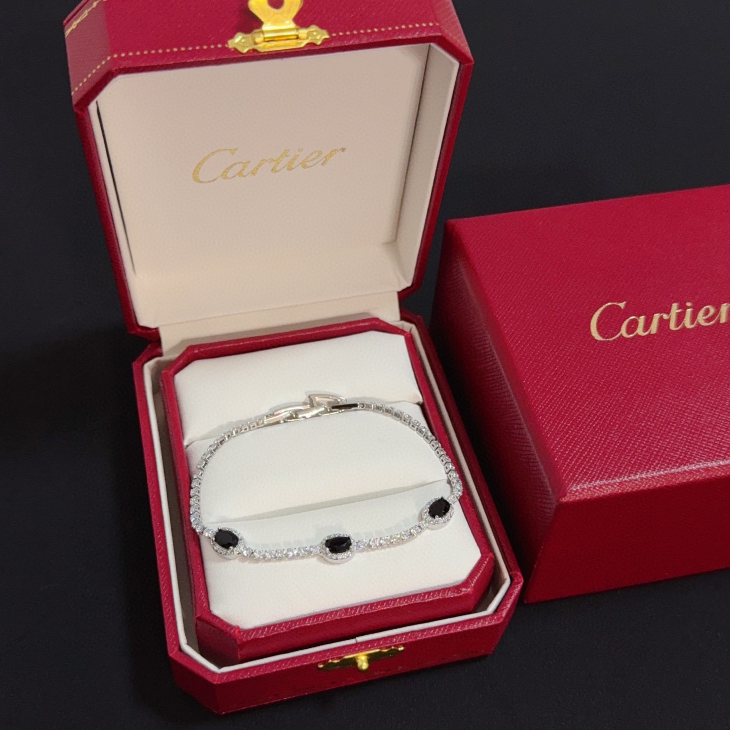 Cartier Designer Diamond Encrusted Chain Bracelet High Quality Chain Bracelet Fashionable Luxury Jewelry For Women's Classic Luxury Wedding Party Accessories Valentines Day Christmas Birthday Gift