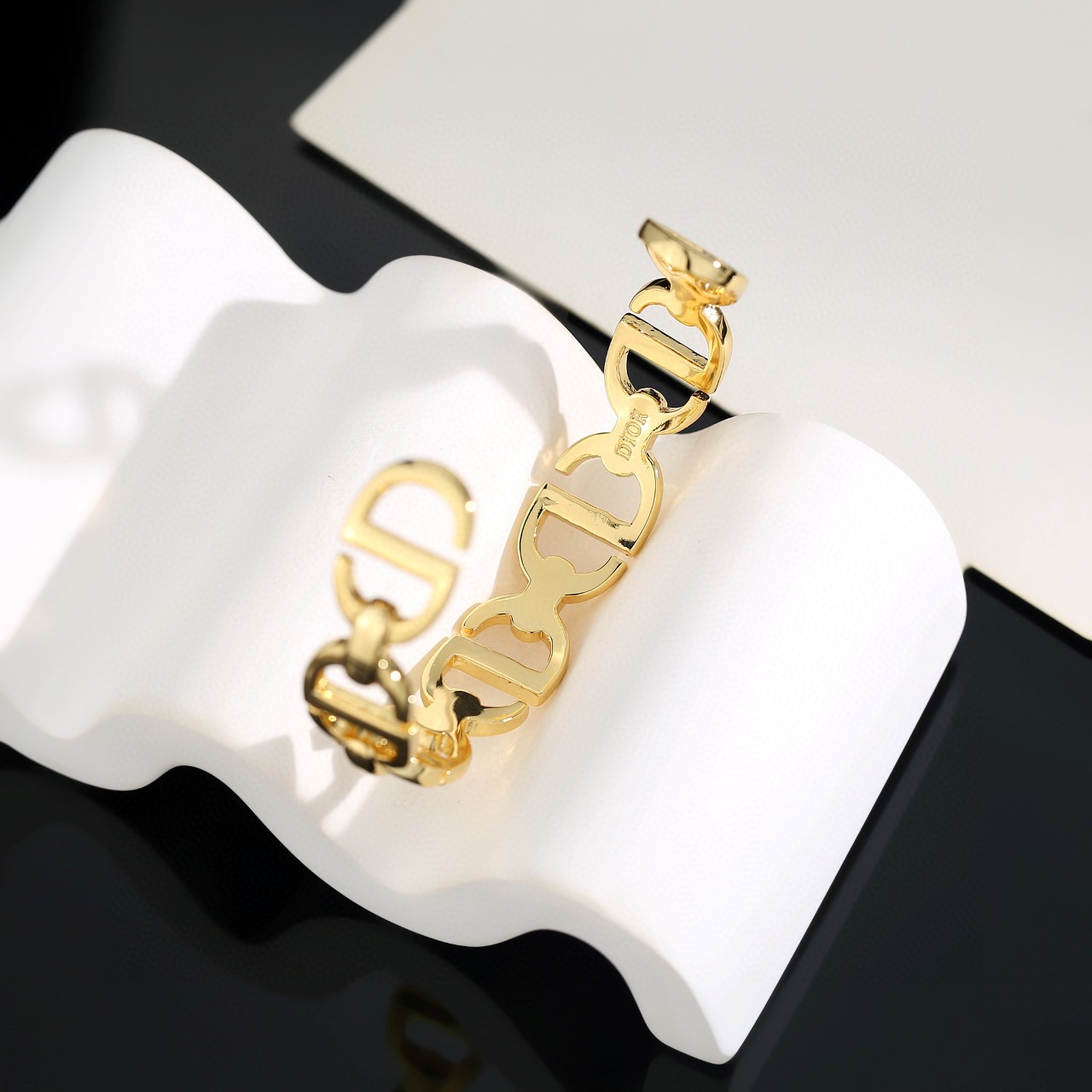 Dior Designer Bracelet High Quality Letter Bracelets Fashionable Luxury Jewelry For Men's And Women's Classic Luxury Wedding Party Accessories Valentines Day Christmas Birthday Gift