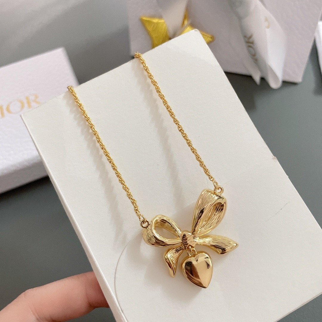 Dior Luxury Necklace D Bow Hanging Love Necklace Designer Necklaces Women Top Quality Pendant Charm Jewellery Designer For Women Gifts For Her Valentines Day Christmas Birthday Gift