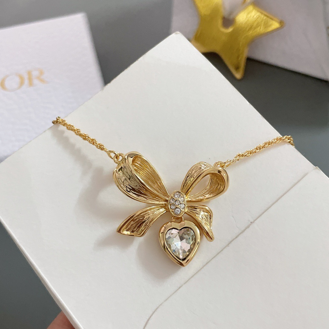 Dior Luxury Necklace D Bow Hanging Love Necklace Designer Necklaces Women Top Quality Pendant Charm Jewellery Designer For Women Gifts For Her Valentines Day Christmas Birthday Gift