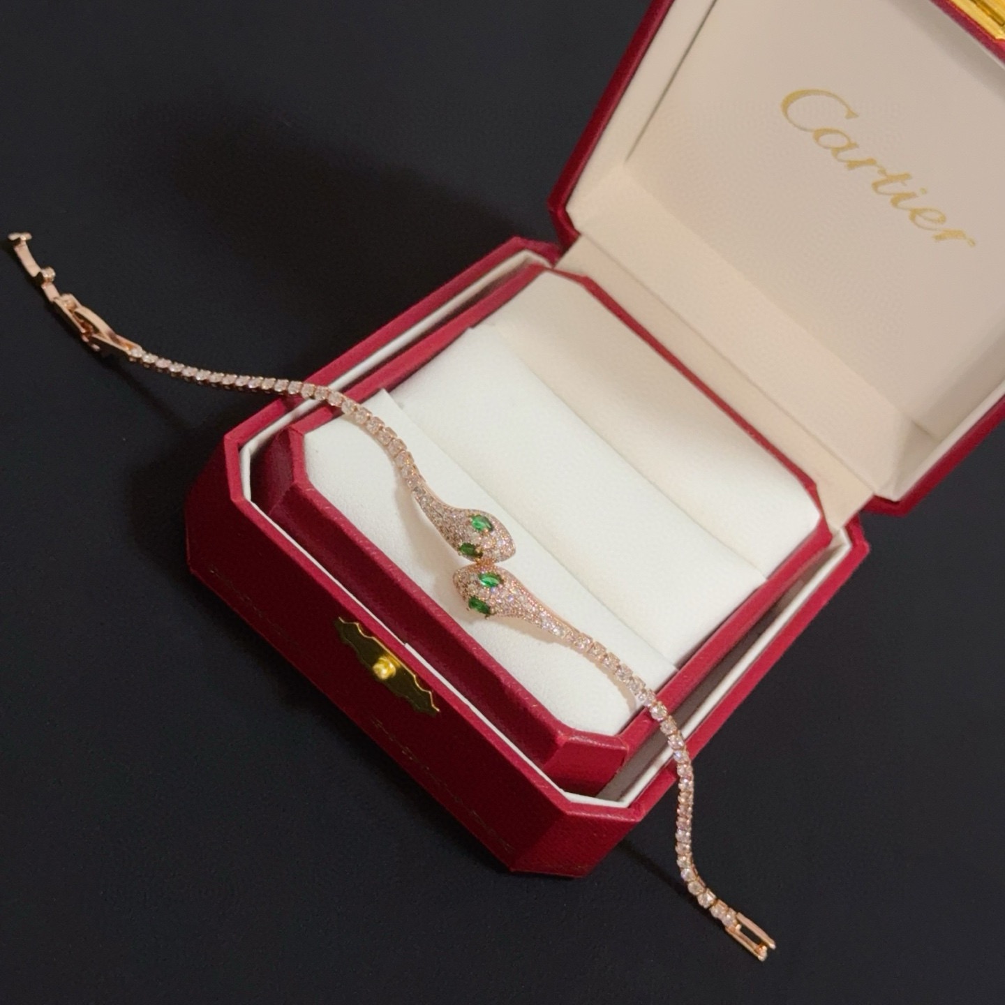 Cartier Designer Diamond Encrusted Chain Bracelet High Quality Chain Bracelet Fashionable Luxury Jewelry For Women's Classic Luxury Wedding Party Accessories Valentines Day Christmas Birthday Gift