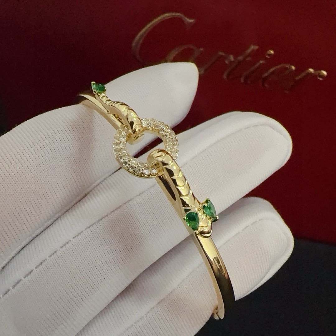 Cartier Designer Diamond Encrusted Chain Bracelet High Quality Chain Bracelet Fashionable Luxury Jewelry For Women's Classic Luxury Wedding Party Accessories Valentines Day Christmas Birthday Gift