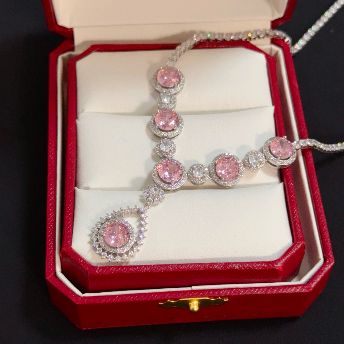 Cartier Luxury Necklace Elegant Necklaces Diamond Encrusted Necklace Designer Necklaces Women Top Quality Pendant Fashion Jewellery Designer For Women Gifts For Her Valentines Day Christmas Birthday Gift