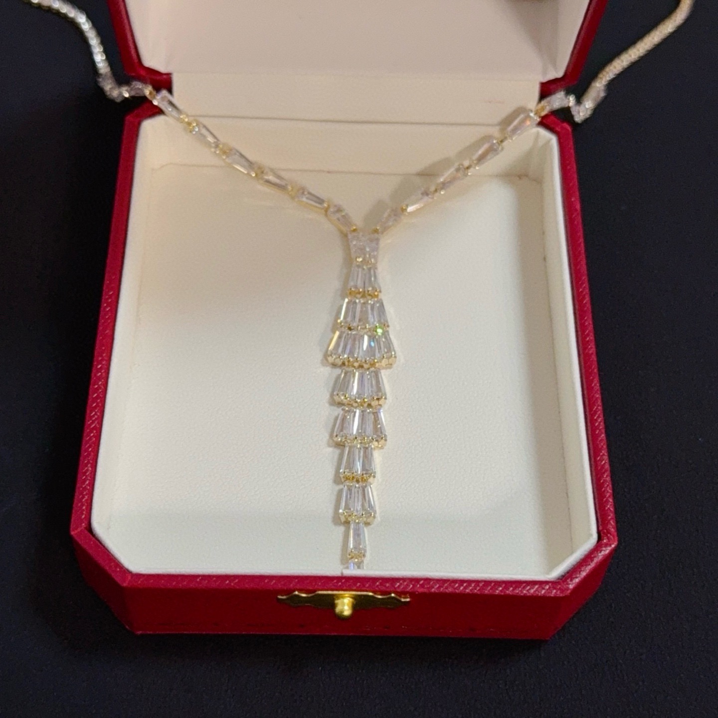 Cartier Luxury Necklace Elegant Necklaces Diamond Encrusted Necklace Designer Necklaces Women Top Quality Pendant Fashion Jewellery Designer For Women Gifts For Her Valentines Day Christmas Birthday Gift