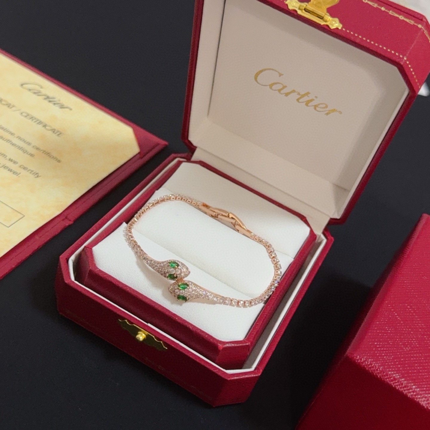 Cartier Designer Diamond Encrusted Chain Bracelet High Quality Chain Bracelet Fashionable Luxury Jewelry For Women's Classic Luxury Wedding Party Accessories Valentines Day Christmas Birthday Gift