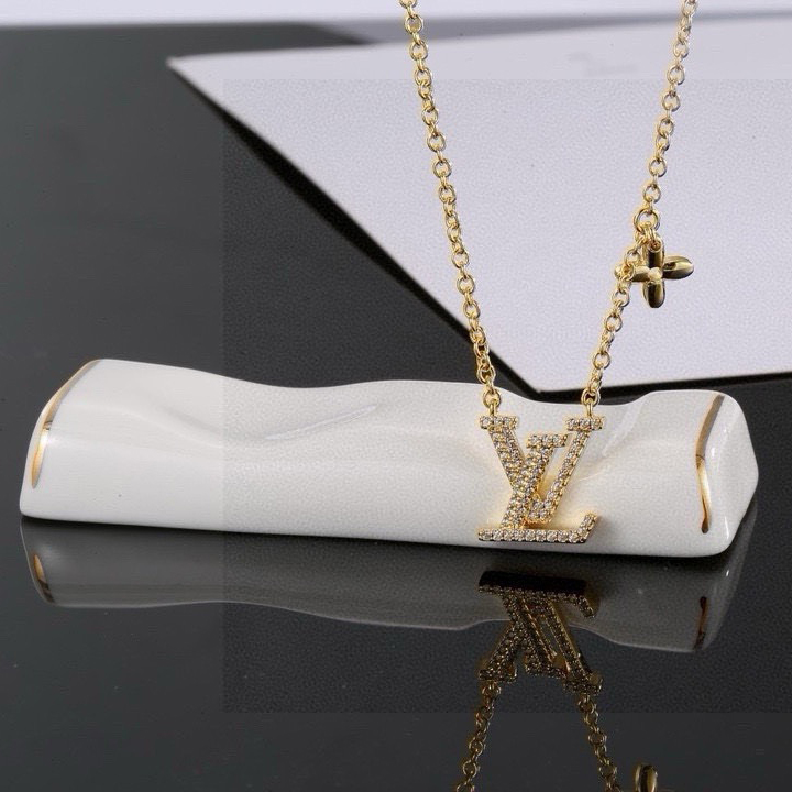 LV Luxury Necklace Elegant Necklaces Designer Necklaces Women Top Quality Letter Pendant Charm Jewellery Designer For Women Gifts For Her Valentines Day Christmas Birthday Gift