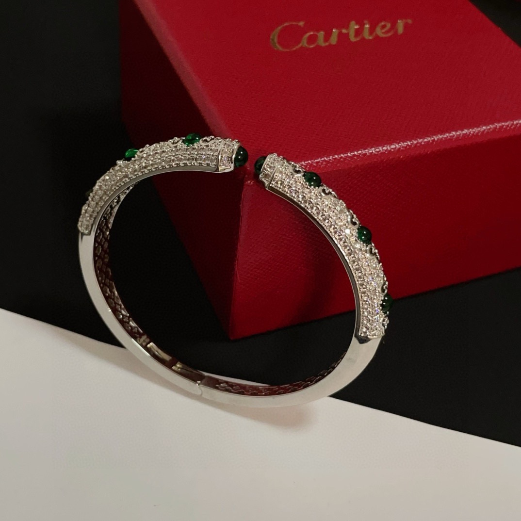 Cartier Designer Diamond Encrusted Bracelet High Quality Bracelet Fashionable Luxury Jewelry For Women's Classic Luxury Wedding Party Accessories Valentines Day Christmas Birthday Gift