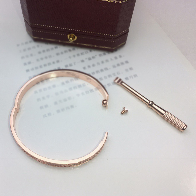 Cartier Designer Classic Starry Sky Bracelet High Quality Bracelet Fashionable Luxury Jewelry For Women's Classic Luxury Wedding Party Accessories Valentines Day Christmas Birthday Gift