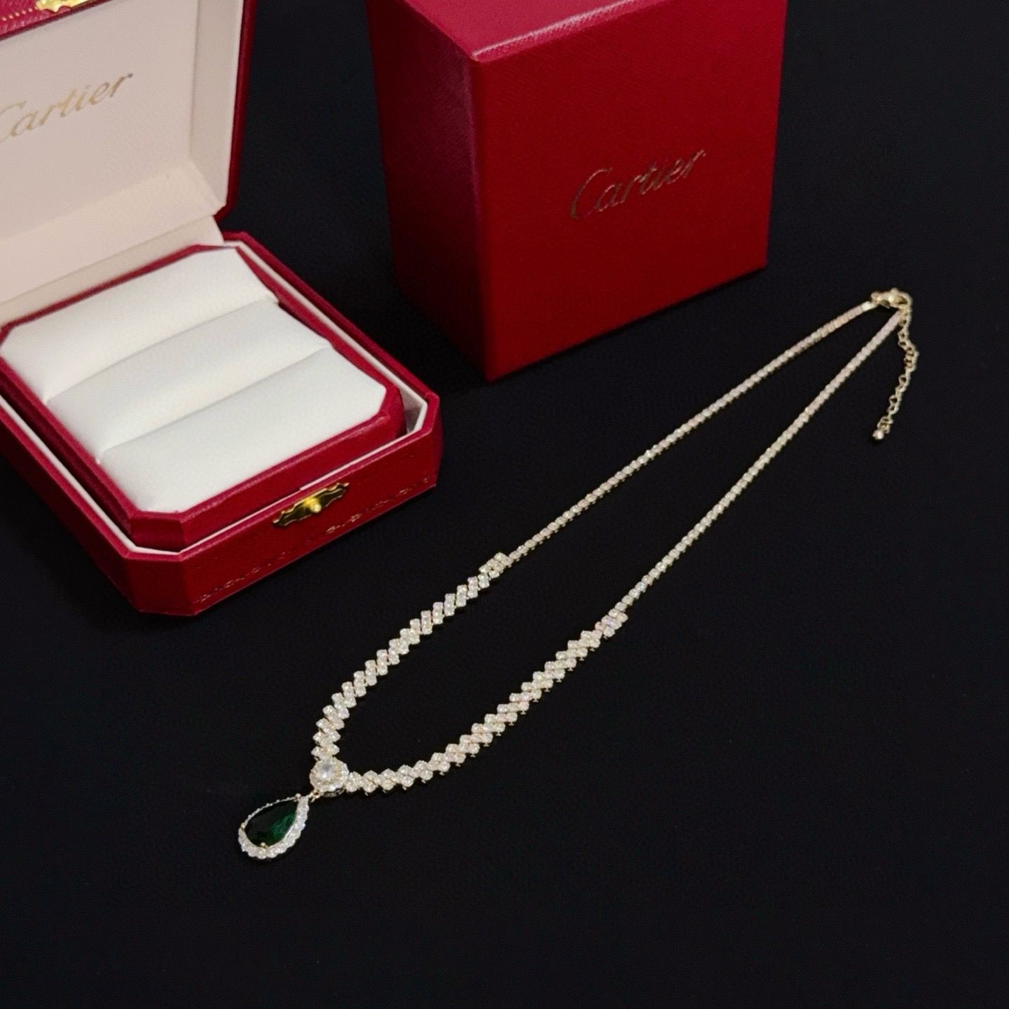 Cartier Luxury Necklace Elegant Necklaces Diamond Encrusted Necklace Designer Necklaces Women Top Quality Pendant Fashion Jewellery Designer For Women Gifts For Her Valentines Day Christmas Birthday Gift