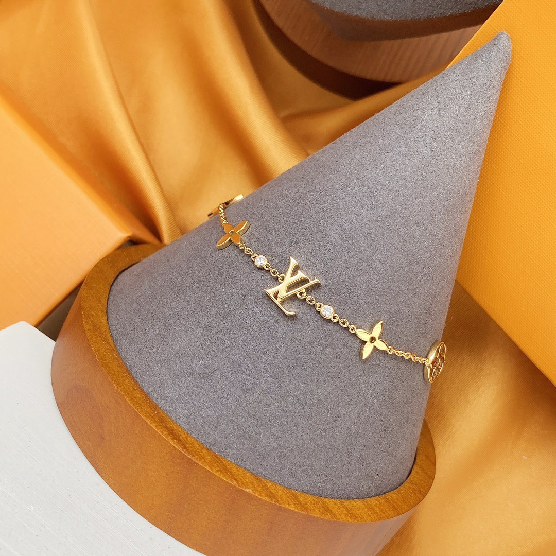 LV Designer Golden Letter Multiflora Chain Bracelet High Quality Bracelet Fashionable Luxury Jewelry For Women's Classic Luxury Wedding Party Accessories Valentines Day Christmas Birthday Gift