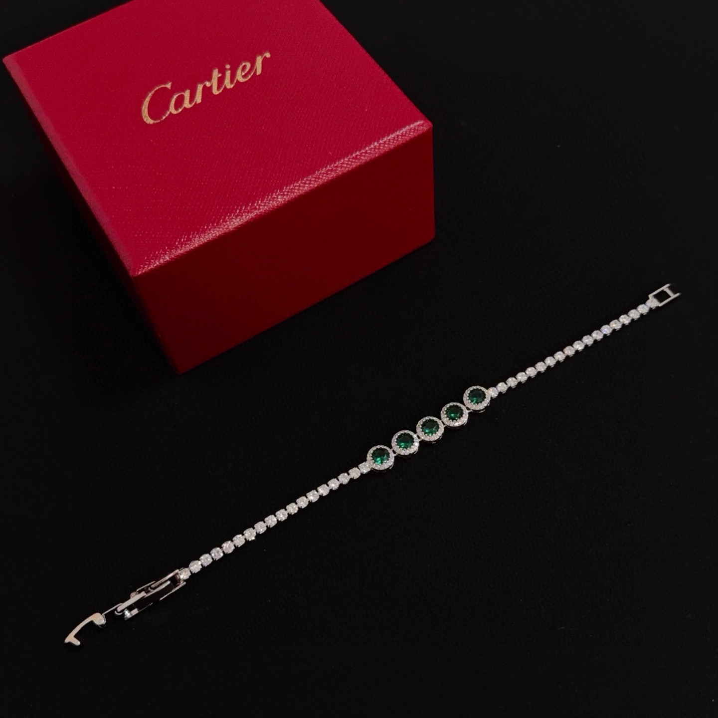 Cartier Designer Diamond Encrusted Chain Bracelet High Quality Chain Bracelet Fashionable Luxury Jewelry For Women's Classic Luxury Wedding Party Accessories Valentines Day Christmas Birthday Gift