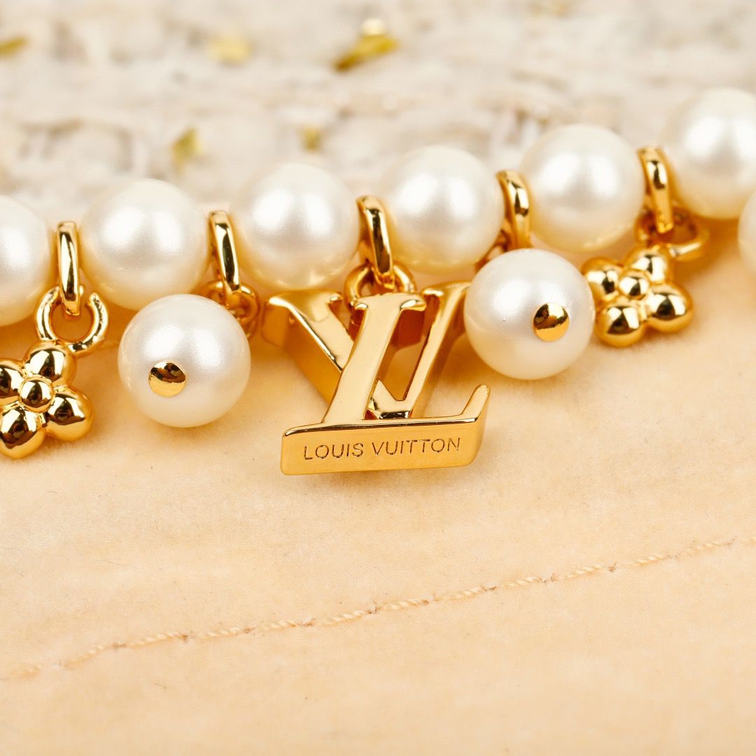 LV Luxury Necklace Elegant Necklaces Designer Pearl Multi Accessory Tassel Necklace Women Top Quality Pendant Fashion Jewellery Designer For Women Gifts For Her Valentines Day Christmas Birthday Gift