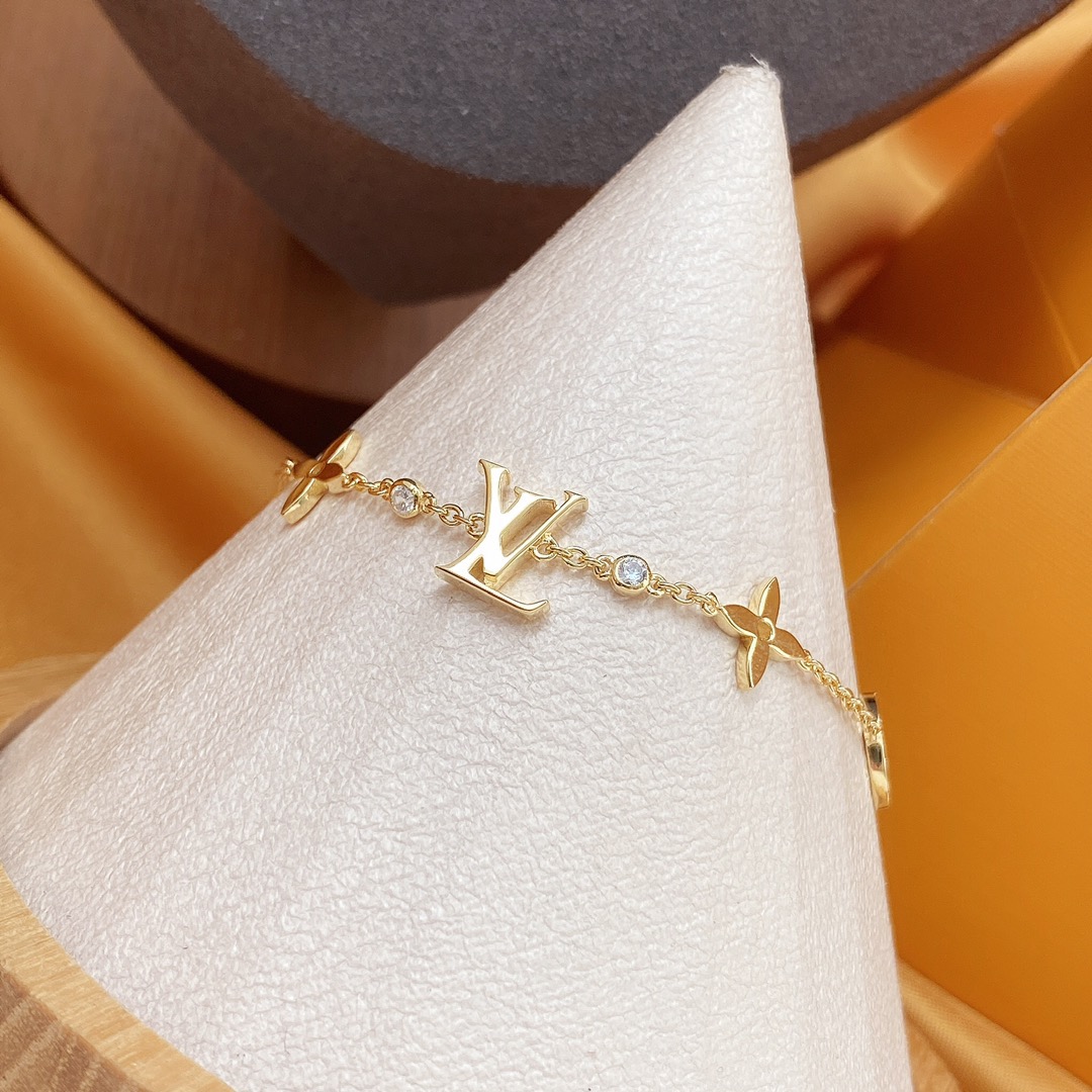 LV Designer Golden Letter Multiflora Chain Bracelet High Quality Bracelet Fashionable Luxury Jewelry For Women's Classic Luxury Wedding Party Accessories Valentines Day Christmas Birthday Gift