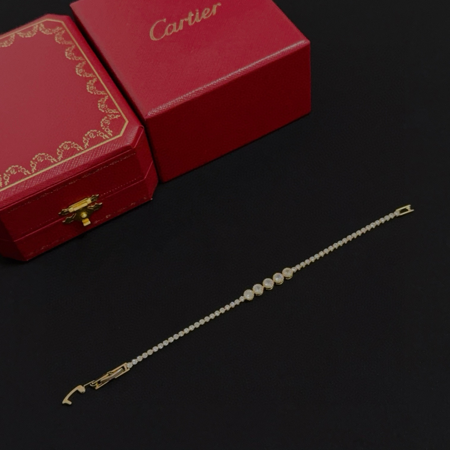 Cartier Designer Diamond Inlaid Chain Bracelet High Quality Bracelet Fashionable Luxury Jewelry For Women's Men Classic Luxury Wedding Party Accessories Valentines Day Christmas Birthday Gift