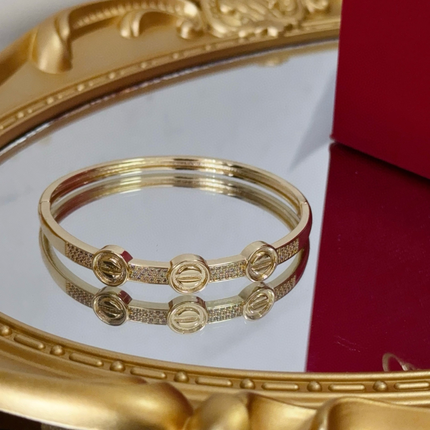 Cartier Designer Diamond Inlaid Bracelet High Quality Bracelet Fashionable Luxury Jewelry For Women's Men Classic Luxury Wedding Party Accessories Valentines Day Christmas Birthday Gift