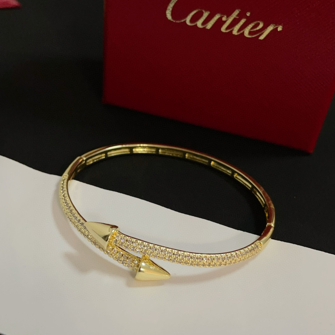 Cartier Designer Diamond Inlaid Bracelet High Quality Bracelet Fashionable Luxury Jewelry For Women's Men Classic Luxury Wedding Party Accessories Valentines Day Christmas Birthday Gift