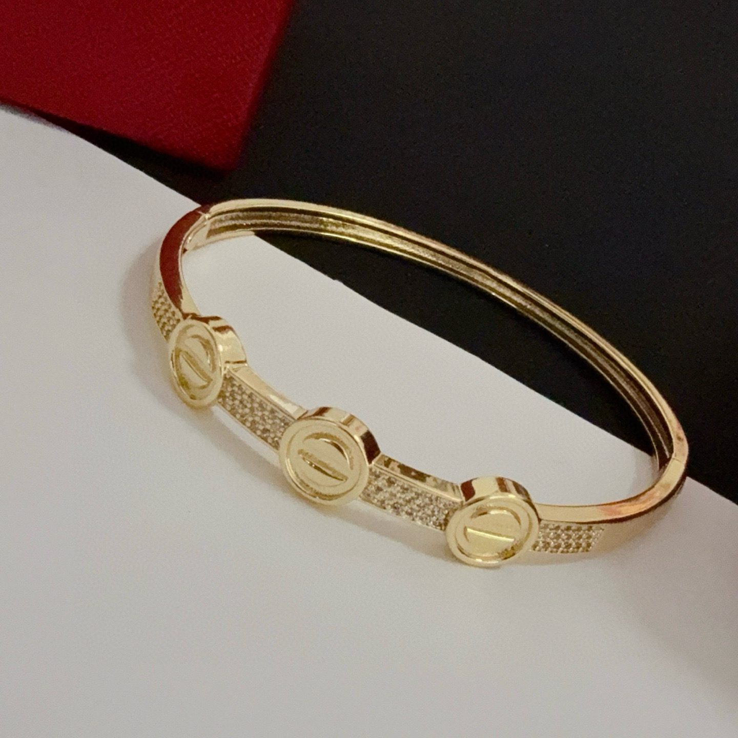 Cartier Designer Diamond Inlaid Bracelet High Quality Bracelet Fashionable Luxury Jewelry For Women's Men Classic Luxury Wedding Party Accessories Valentines Day Christmas Birthday Gift